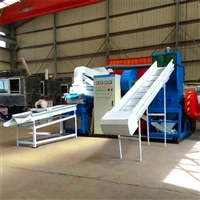 唱将白雪亮相《全球中文音乐榜上榜》 温柔演绎邓丽君名作《千言万语》“bsport必一运动”(图2) 必一·体育